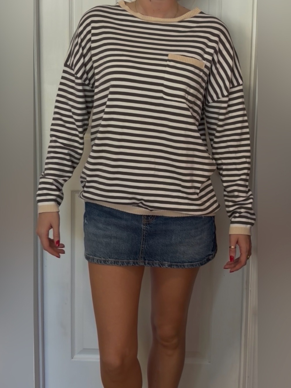Striped Crew Neck Sweater in Black & Cream Like New